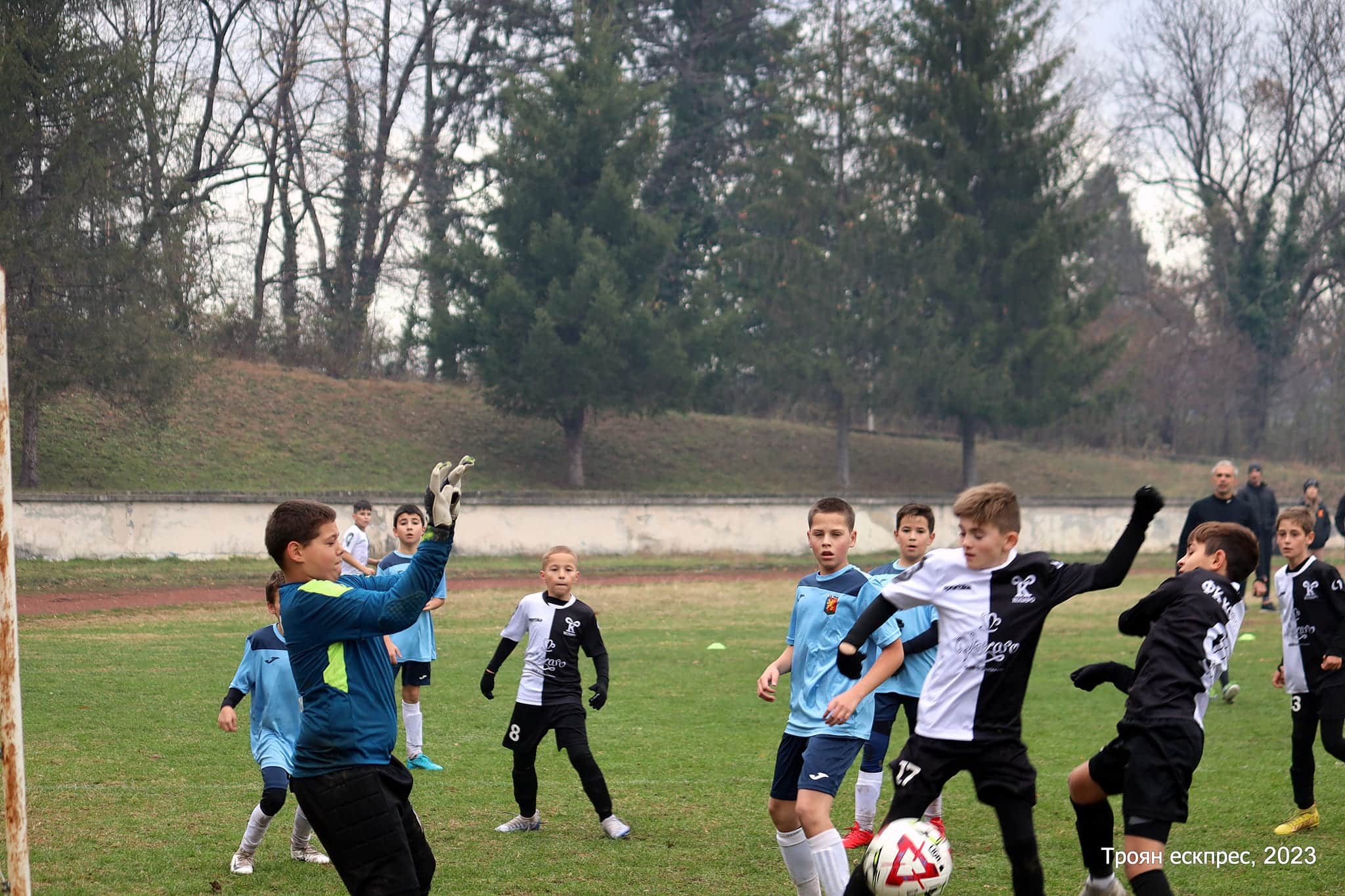 Детски футболен турнир „Троян Къп“